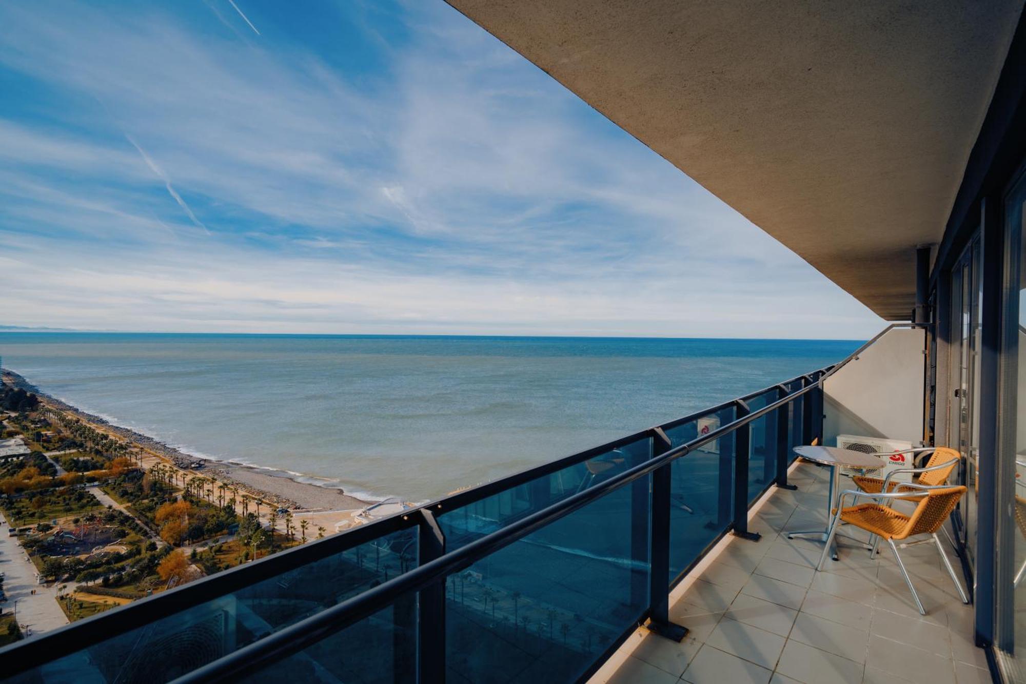 Batumi Beach Friends4Friends Exterior foto